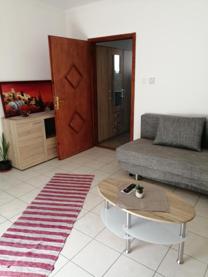 Apartman Pavai Hajduszoboszlo Exterior photo