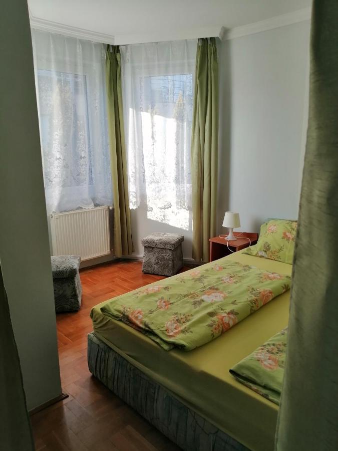 Apartman Pavai Hajduszoboszlo Exterior photo