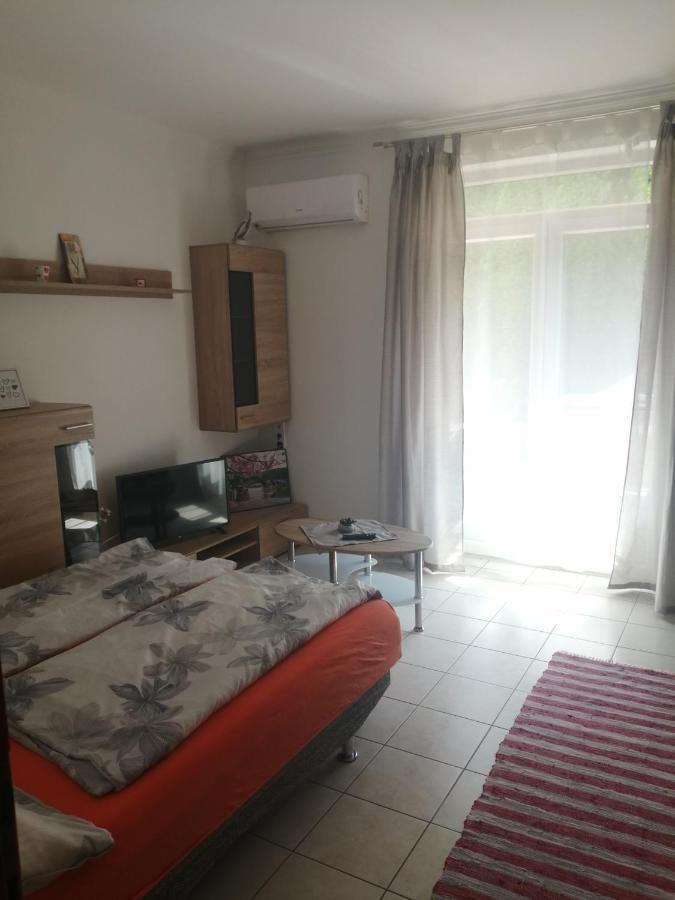 Apartman Pavai Hajduszoboszlo Exterior photo