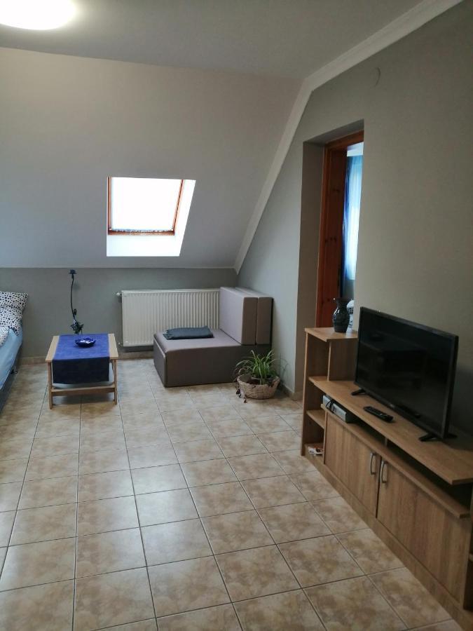 Apartman Pavai Hajduszoboszlo Exterior photo