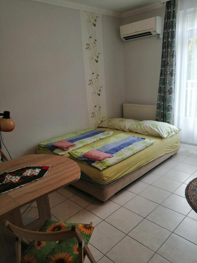 Apartman Pavai Hajduszoboszlo Exterior photo
